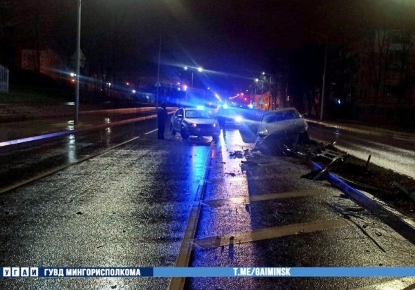 В Беларуси «бесправник» разбил Ford Mustang