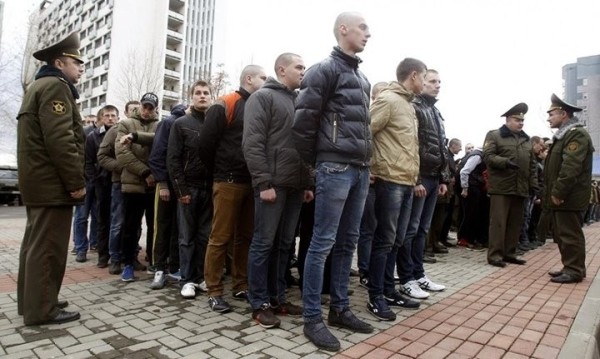 Депутат рассказала, кому предоставят отсрочку во время учебы за границей