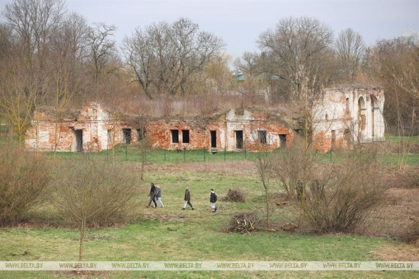 В Брестской крепости прошла экологическая акция по благоустройству Волынского укрепления В Брестской крепости прошла экологическая акция по благоустройству Волынского укрепления