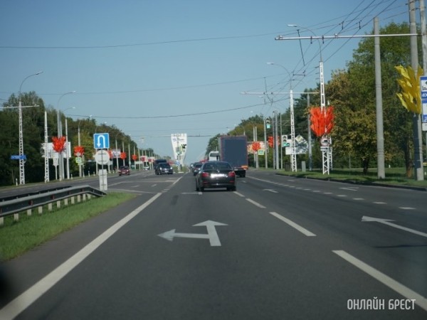 Лукашенко: в ближайшее время разберемся с подготовкой водителей и соблюдением дисциплины на дорогах Лукашенко: в ближайшее время разберемся с подготовкой водителей и соблюдением дисциплины на дорогах