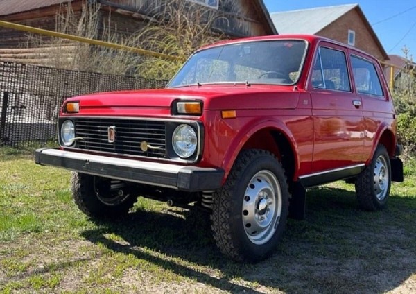 43-летнюю «Ниву» выставили на продажу по цене нового Mercedes-Maybach