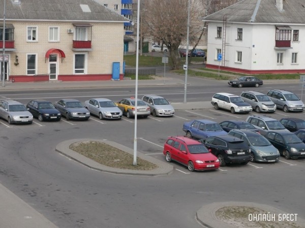 «Остаток долга так и не вернули». Стоит ли продавать машину родственникам или друзьям «Остаток долга так и не вернули». Стоит ли продавать машину родственникам или друзьям