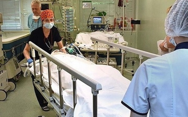 «Славу тушили прохожие». Родительские чаты снова спасают ребенка (не надо этого делать) «Славу тушили прохожие». Родительские чаты снова спасают ребенка (не надо этого делать)