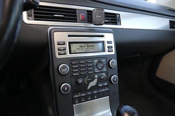 Белорус купил 13-летний Volvo из Европы: «Машина привезена перегонщиком, а растаможена через льготников» Белорус купил 13-летний Volvo из Европы: «Машина привезена перегонщиком, а растаможена через льготников»