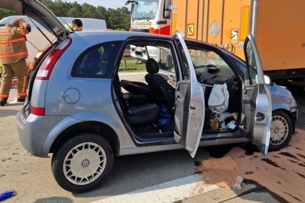 Под Берлином спасатели вырезали из машины попавшего в ДТП белоруса