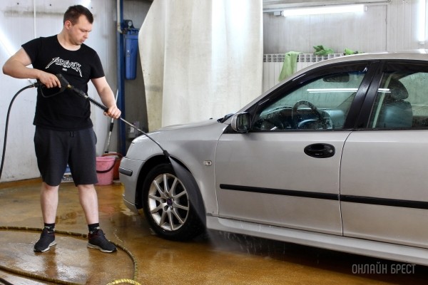 Автовладелец? Тогда смотри, на каких автомойках Бреста точно стоит обслуживать свою «ласточку» Автовладелец? Тогда смотри, на каких автомойках Бреста точно стоит обслуживать свою «ласточку»