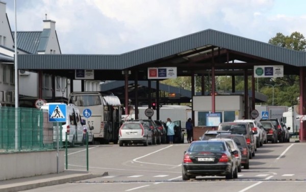 Двое пьяных белорусов поехали в Литву – на границе их не пропустили Двое пьяных белорусов поехали в Литву – на границе их не пропустили