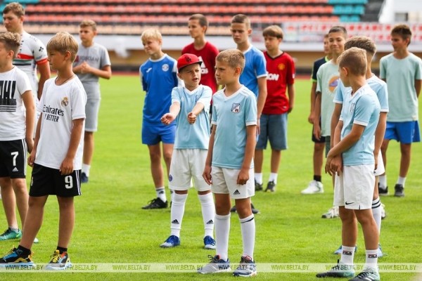 «Народная зарядка» прошла на стадионе «Брестский»