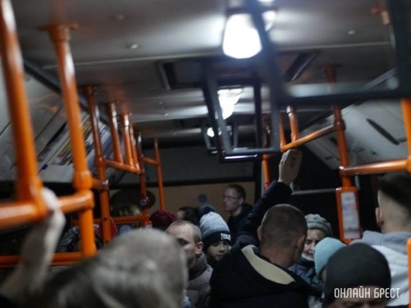 Расписание автобусов и троллейбусов в ночь на 22 июня в Бресте Расписание автобусов и троллейбусов в ночь на 22 июня в Бресте