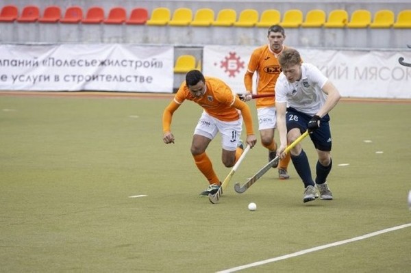 Летние хоккеисты брестского клуба «Строитель» завоевали Кубок Беларуси среди мужчин Летние хоккеисты брестского клуба «Строитель» завоевали Кубок Беларуси среди мужчин