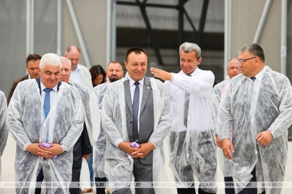 Высокотехнологичный молочно-товарный комплекс на 1 тыс. голов открыли в Пружанском районе