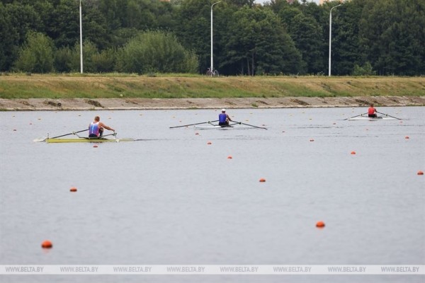 Более 200 гребцов из Беларуси и России соревнуются на открытом чемпионате в Бресте Более 200 гребцов из Беларуси и России соревнуются на открытом чемпионате в Бресте
