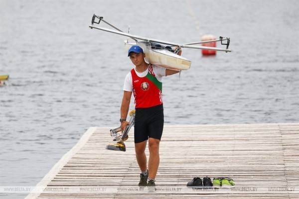 Более 200 гребцов из Беларуси и России соревнуются на открытом чемпионате в Бресте Более 200 гребцов из Беларуси и России соревнуются на открытом чемпионате в Бресте