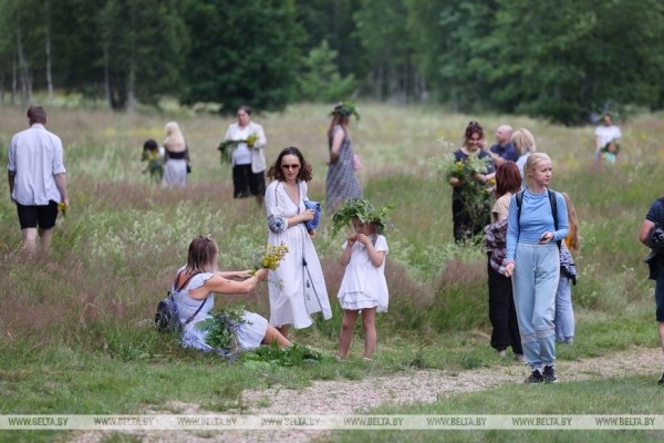 «Хочется больше народных праздников». Шумно и весело отметили Купалье в Беловежской пуще
