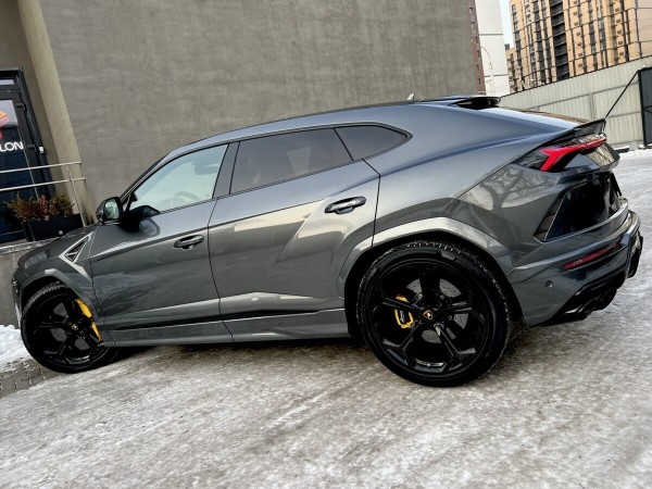 Во сколько обойдётся обслуживание Lamborghini Urus в Беларуси