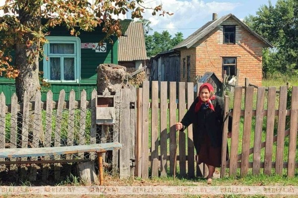 Жительница д. Костюки Пелагея Васильевна Омелюсик отмечает 100-летний юбилей