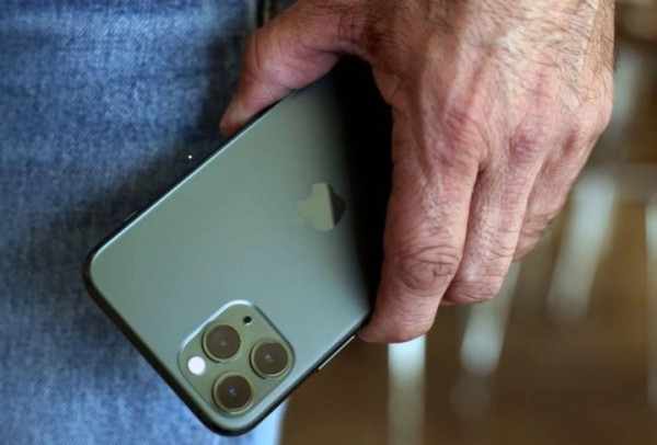 Родители из Индии продали ребенка, чтобы купить iPhone