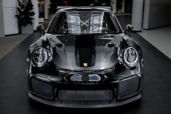 Похоже, это самый дорогой автомобиль в продаже в Беларуси. Цена удивит