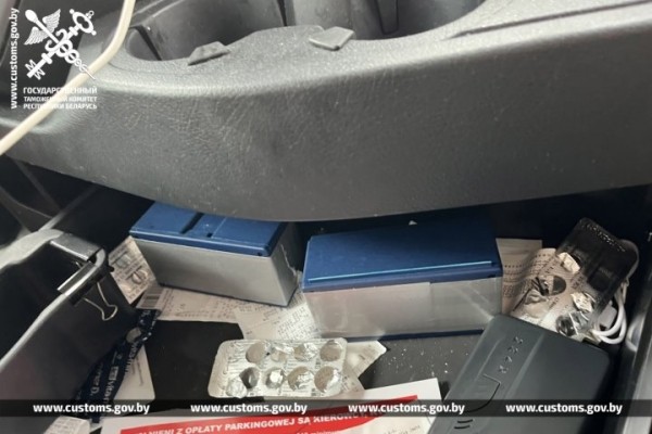 Брестские таможенники обнаружили спрятанные в грузовике 500 пуль Брестские таможенники обнаружили спрятанные в грузовике 500 пуль