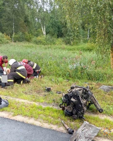 Подробности смертельного ДТП в Ганцевичском районе рассказали в МЧС Подробности смертельного ДТП в Ганцевичском районе рассказали в МЧС
