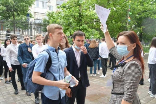 Абитуриенты смогут одновременно подавать документы в разные вузы Абитуриенты смогут одновременно подавать документы в разные вузы