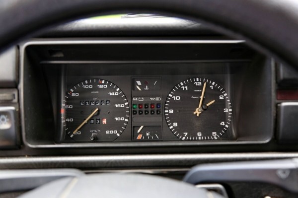 Volkswagen, не видевший зимы почти 20 лет! Отыскали идеальный Golf 1989 г. в., который точно не найти на «вторичке»