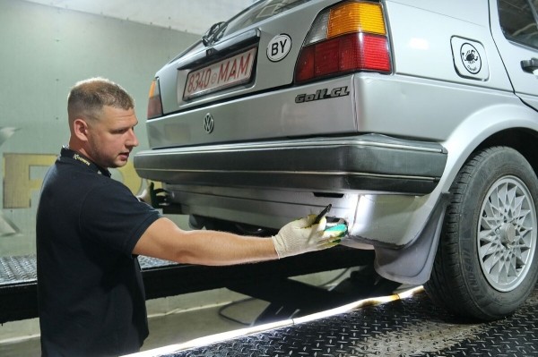 Volkswagen, не видевший зимы почти 20 лет! Отыскали идеальный Golf 1989 г. в., который точно не найти на «вторичке»