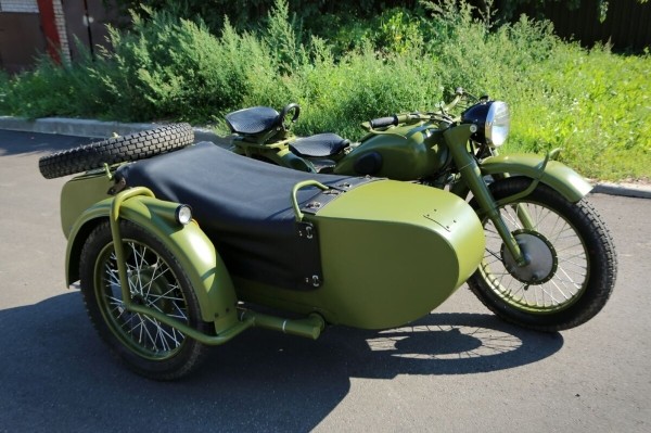 Считай, музейный экспонат! Белорус заморочился и вложил $10 тысяч в мотоцикл М-72 1953 г. в.