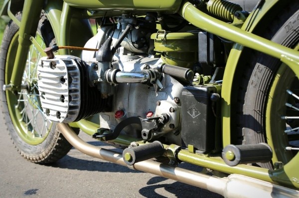 Считай, музейный экспонат! Белорус заморочился и вложил $10 тысяч в мотоцикл М-72 1953 г. в.