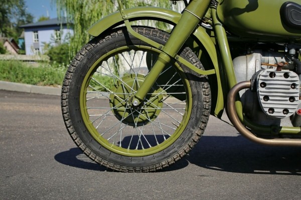 Считай, музейный экспонат! Белорус заморочился и вложил $10 тысяч в мотоцикл М-72 1953 г. в.