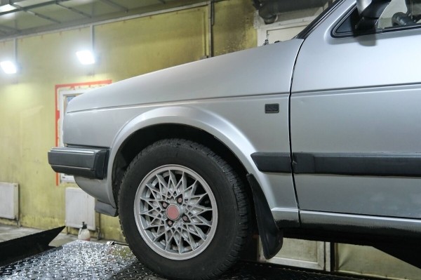 Volkswagen, не видевший зимы почти 20 лет! Отыскали идеальный Golf 1989 г. в., который точно не найти на «вторичке»