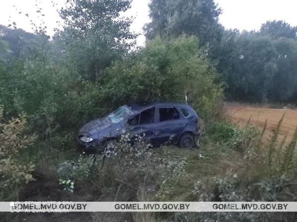 Подросток прокатился на отцовском автомобиле. Поездка закончилась плачевно