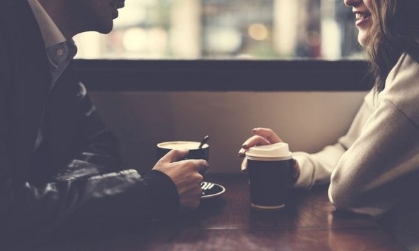 Так кто все же должен платить за счет на свидании? Мнение психолога Так кто все же должен платить за счет на свидании? Мнение психолога