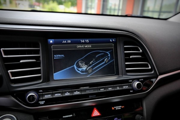 Как это — без бензина? Белорус пригнал из Кореи полностью газовый Hyundai Avante Как это — без бензина? Белорус пригнал из Кореи полностью газовый Hyundai Avante