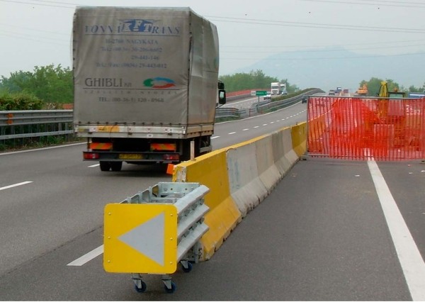 «Это не отбойник, это шампур»: что говорят белорусы о страшной аварии на трассе М6. Другие случаи и как решить проблему? «Это не отбойник, это шампур»: что говорят белорусы о страшной аварии на трассе М6. Другие случаи и как решить проблему?