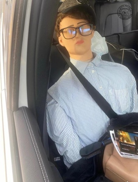 На дорогах ЕС появился странный знак. Что означает и какое наказание ждет нарушителей? На дорогах ЕС появился странный знак. Что означает и какое наказание ждет нарушителей?