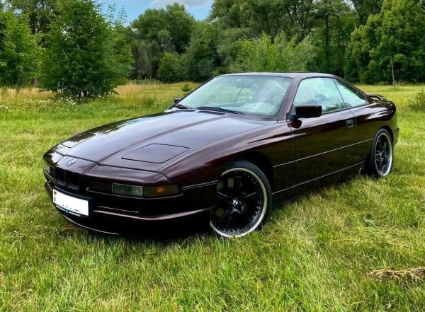 В Беларуси за $30 тыс продают 30-летнюю BMW В Беларуси за $30 тыс продают 30-летнюю BMW