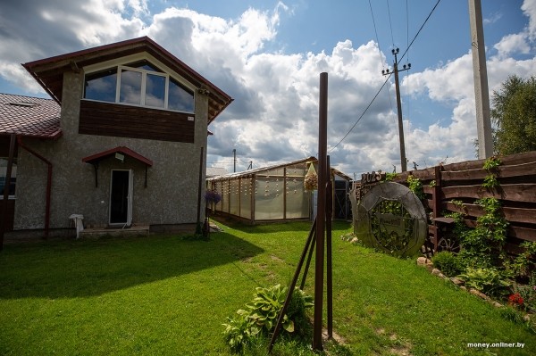 В нескольких километрах от Бреста семья сделала бизнес на выращивании улиток. Выгодным ли оказалось дело? В нескольких километрах от Бреста семья сделала бизнес на выращивании улиток. Выгодным ли оказалось дело?