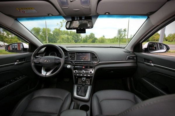 Как это — без бензина? Белорус пригнал из Кореи полностью газовый Hyundai Avante Как это — без бензина? Белорус пригнал из Кореи полностью газовый Hyundai Avante