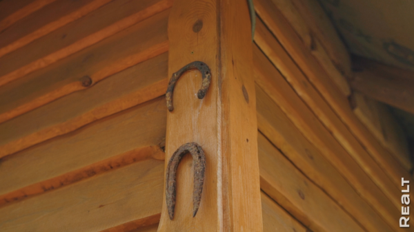 Вложили 30 тыс. долларов. История превращения 100-летнего дома в белорусской Швейцарии в родовое гнездо Вложили 30 тыс. долларов. История превращения 100-летнего дома в белорусской Швейцарии в родовое гнездо