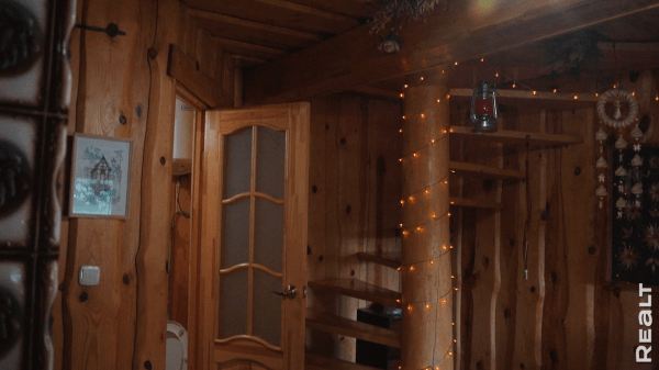 Вложили 30 тыс. долларов. История превращения 100-летнего дома в белорусской Швейцарии в родовое гнездо Вложили 30 тыс. долларов. История превращения 100-летнего дома в белорусской Швейцарии в родовое гнездо