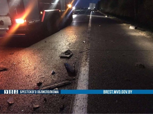 На М1 столкнулись «Газель» и ЗИЛ. Видео и фото На М1 столкнулись «Газель» и ЗИЛ. Видео и фото