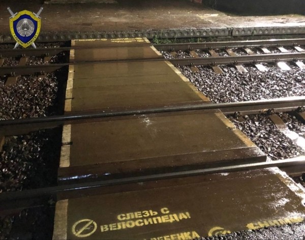 В Ивацевичском районе под колесами поезда погибла женщина В Ивацевичском районе под колесами поезда погибла женщина