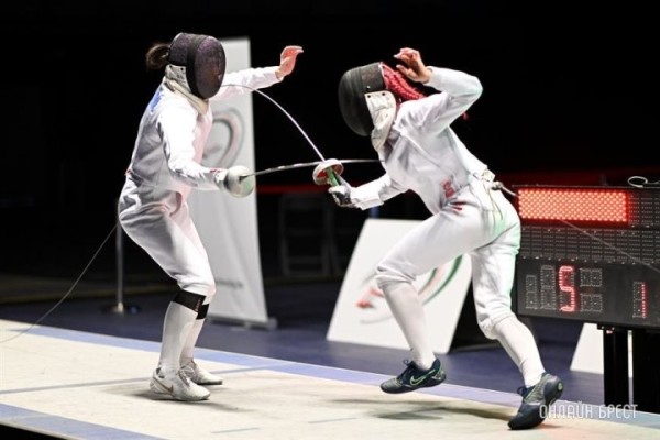 Брестчанка Дарья Власова стала победительницей открытого Кубка Беларуси по фехтованию