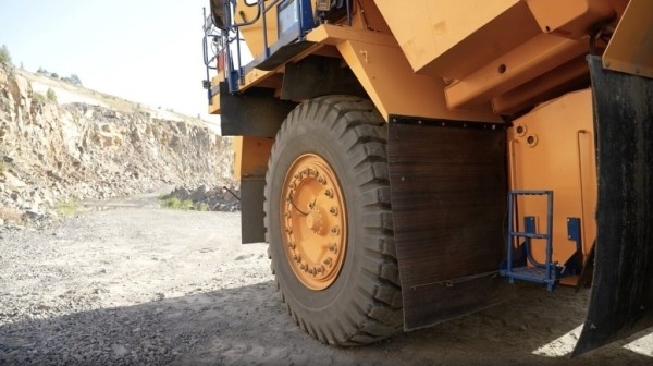 Как работается в живописном карьере «Микашевичи» на БелАЗах на 130, 90 и 60 тонн