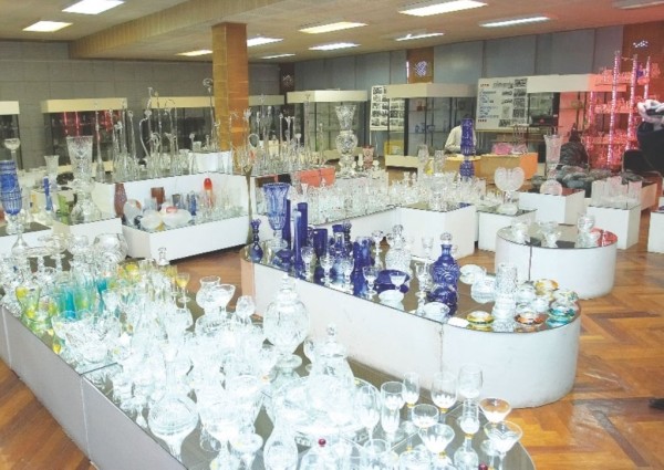 «Пианинки», валенки и другие. Топ-5 уникальных фабрик Беларуси из СССР: что с ними стало?