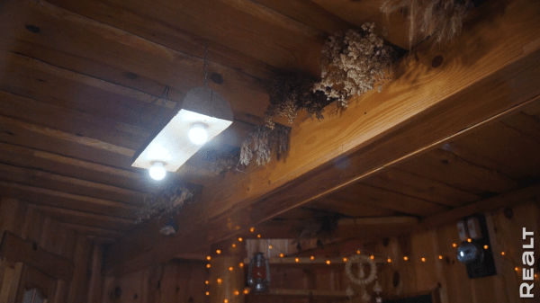 Вложили 30 тыс. долларов. История превращения 100-летнего дома в белорусской Швейцарии в родовое гнездо Вложили 30 тыс. долларов. История превращения 100-летнего дома в белорусской Швейцарии в родовое гнездо