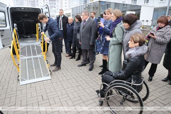 13 автомобилей от ОАО «Брестмаш» переданы социальным службам Гомеля и Могилева