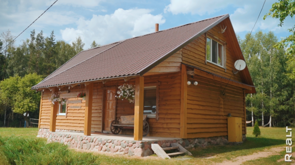 Вложили 30 тыс. долларов. История превращения 100-летнего дома в белорусской Швейцарии в родовое гнездо Вложили 30 тыс. долларов. История превращения 100-летнего дома в белорусской Швейцарии в родовое гнездо