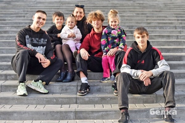 История большой семьи из Беларуси, которая вдохновляет